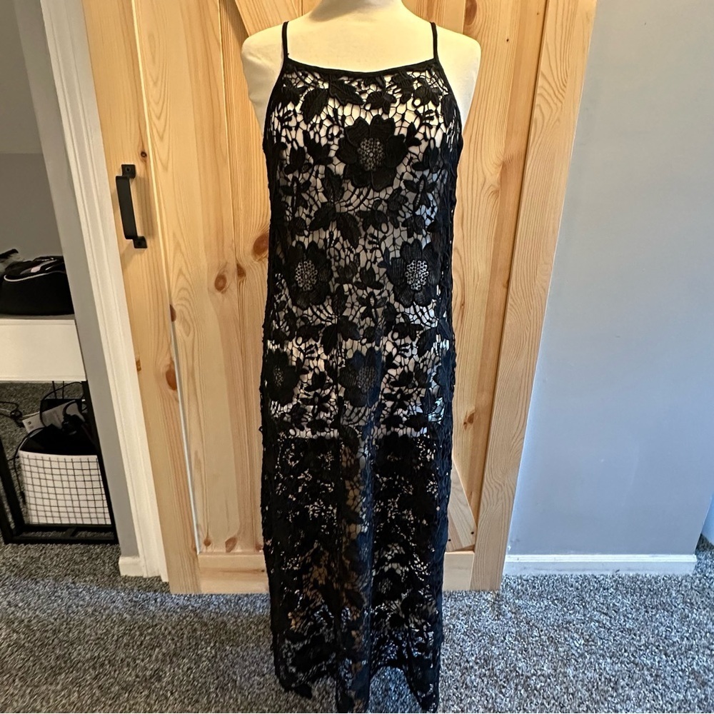 ** SUMMER SALE ** Boohoo Black Lace Overlay Dress Size M